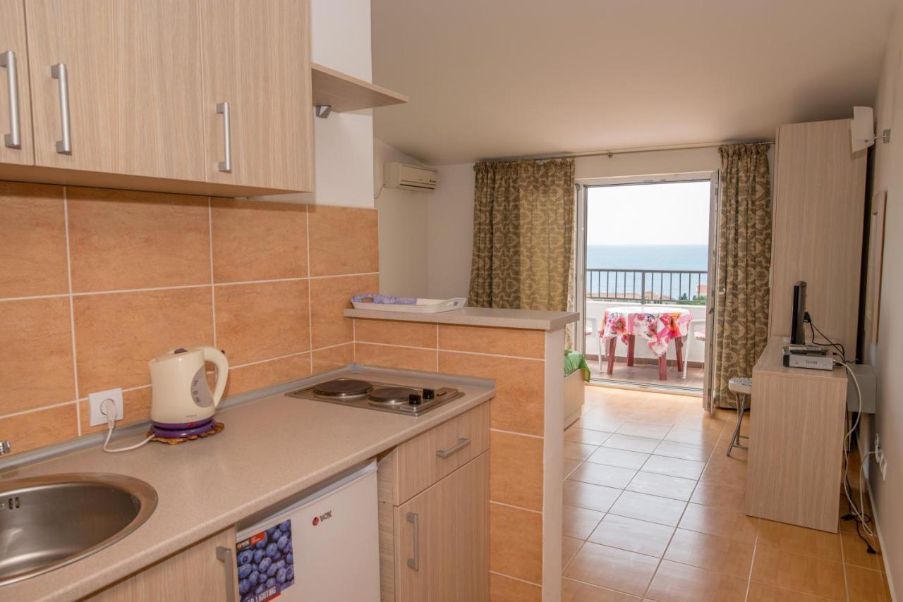 Villa Vjera Petrovac Exteriör bild