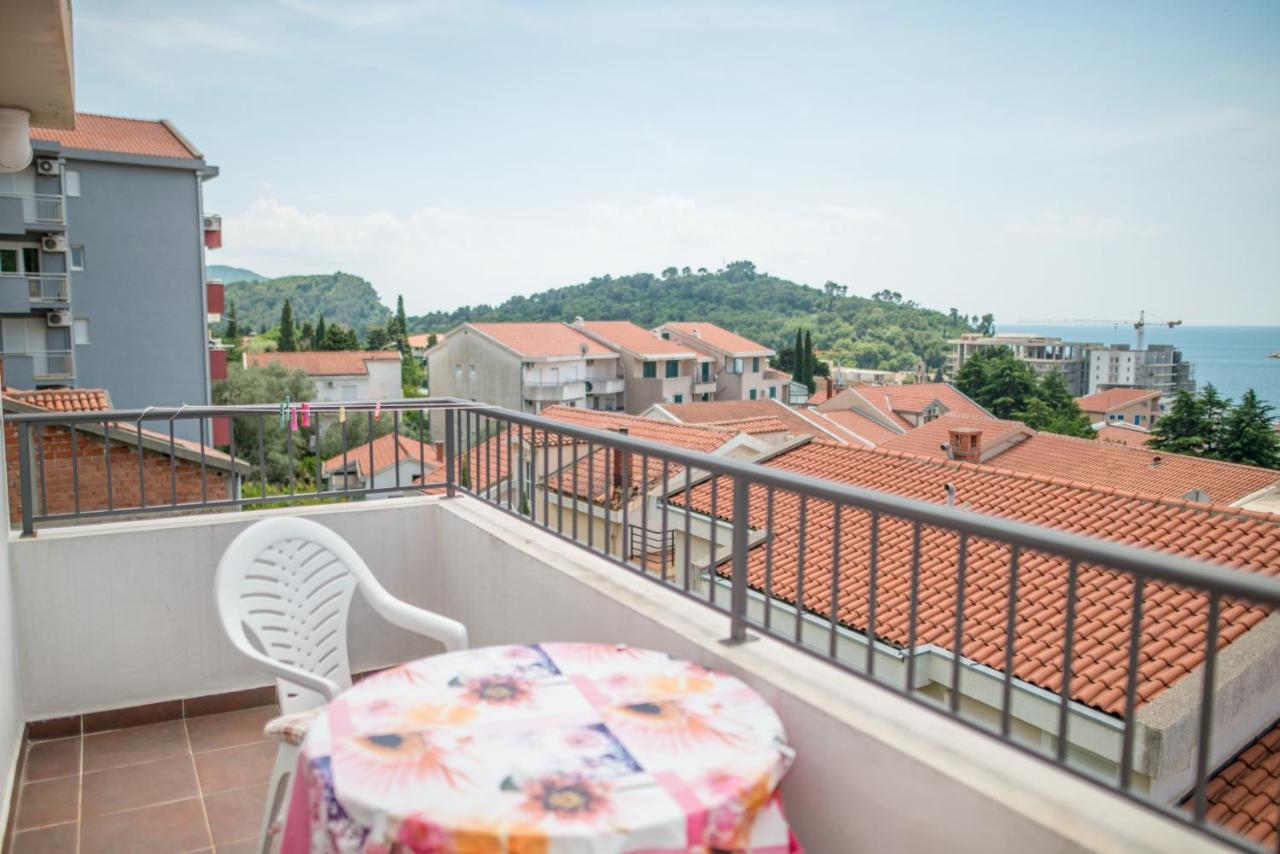 Villa Vjera Petrovac Exteriör bild